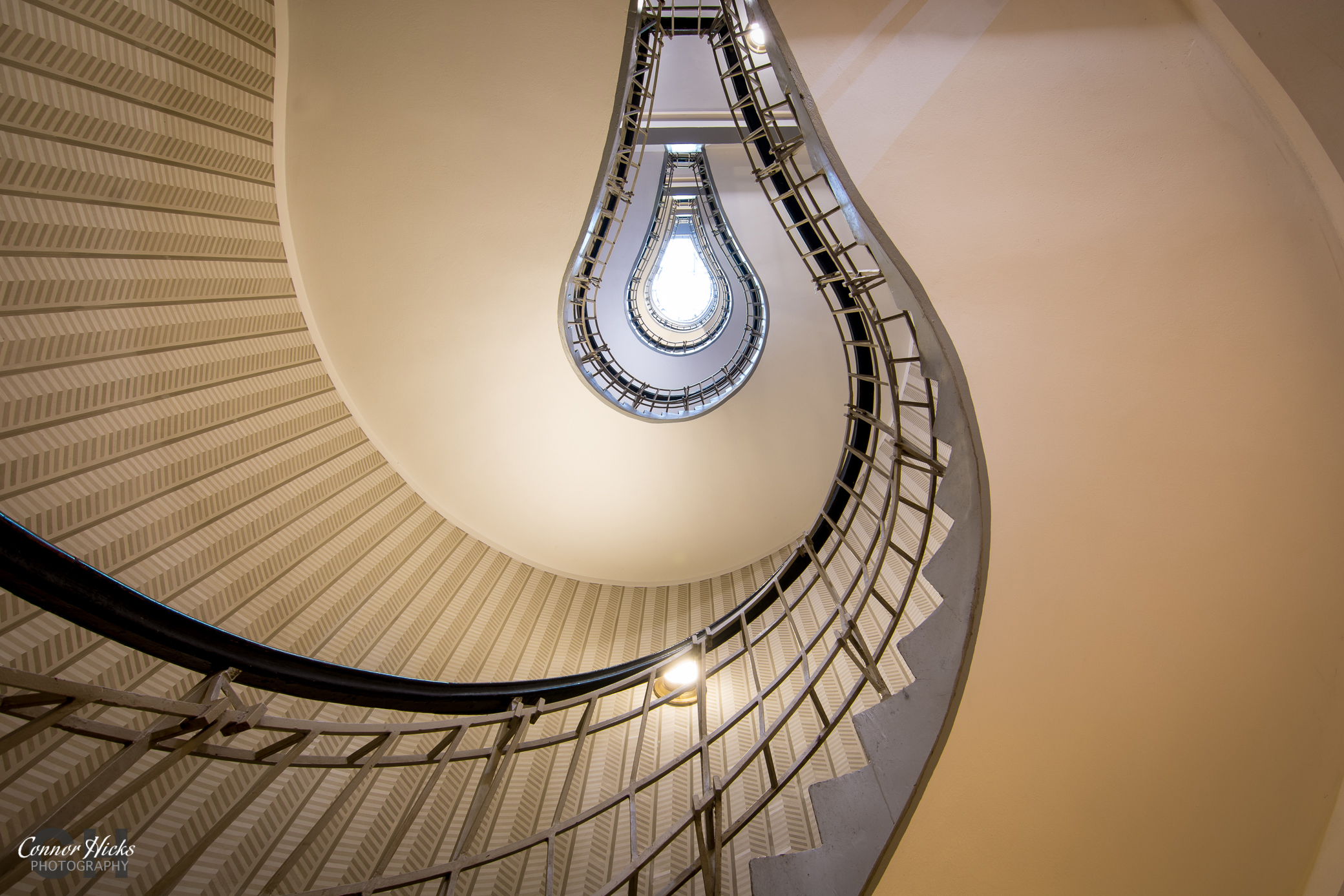 Lightbulb-Staircase-Prague-