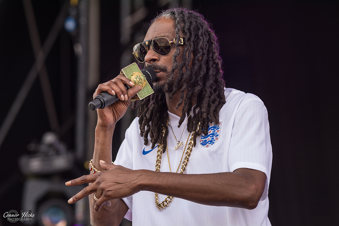 Snoop-Dogg-At-Mutiny-Festival-2015-Fontwell-Racecourse